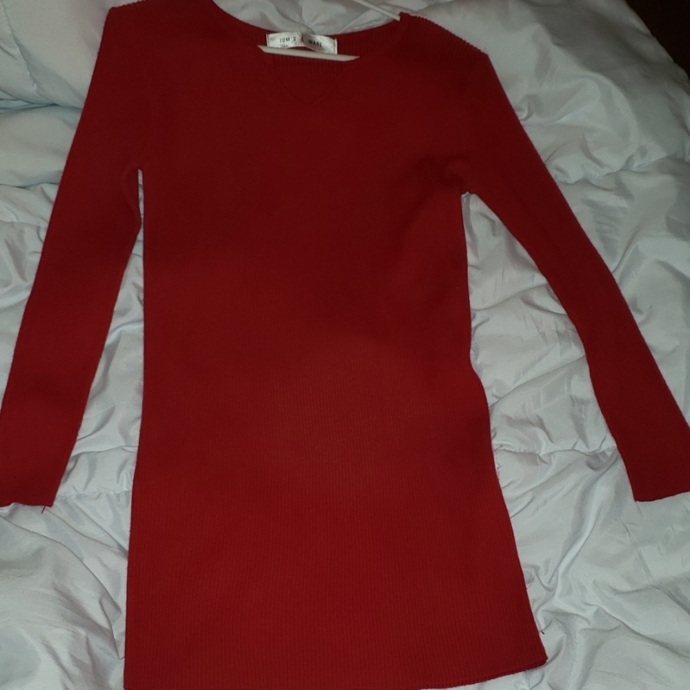 Ribbed red sweater dress